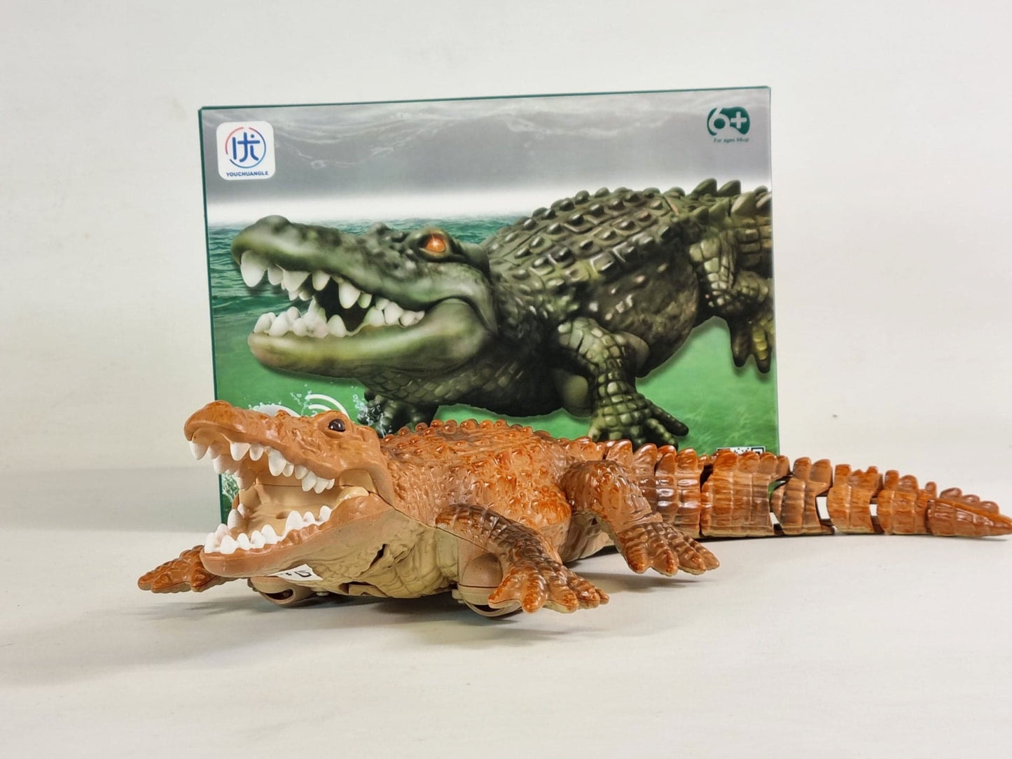 Remote Control RC Discovery Toy RC Crocodile Monster Kids Radio Control Monster Jurassic Park Bait Boat Prank Swimming alligator