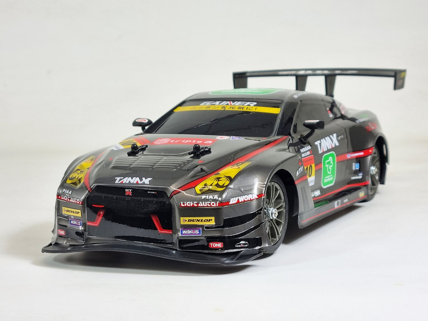 Licensed Nissan Nismo GAINER TANAX Triple a GT-R 4WD 2.4ghz R/c Drift Car Model Radio Remote Control 1:16 Model