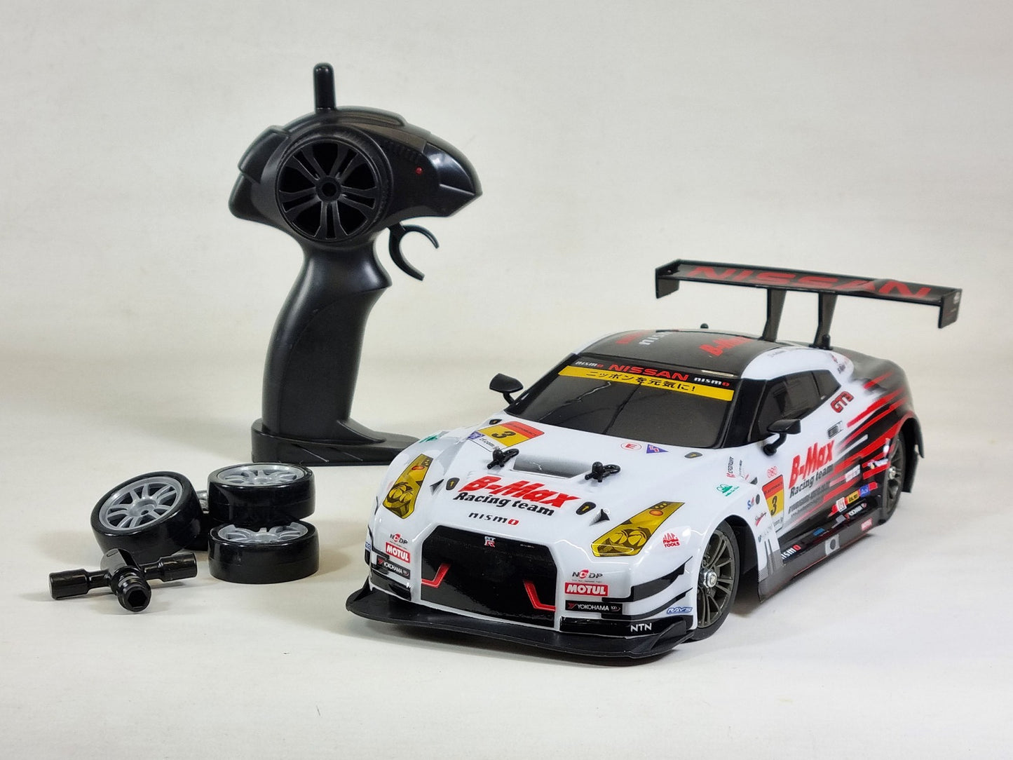 RC Nismo Nissan Skyline Radio Control 4WD Drift Car Model 4x4 Super GT Autobacs Racing Club LISENCED Nissan Product 1:16 Scale