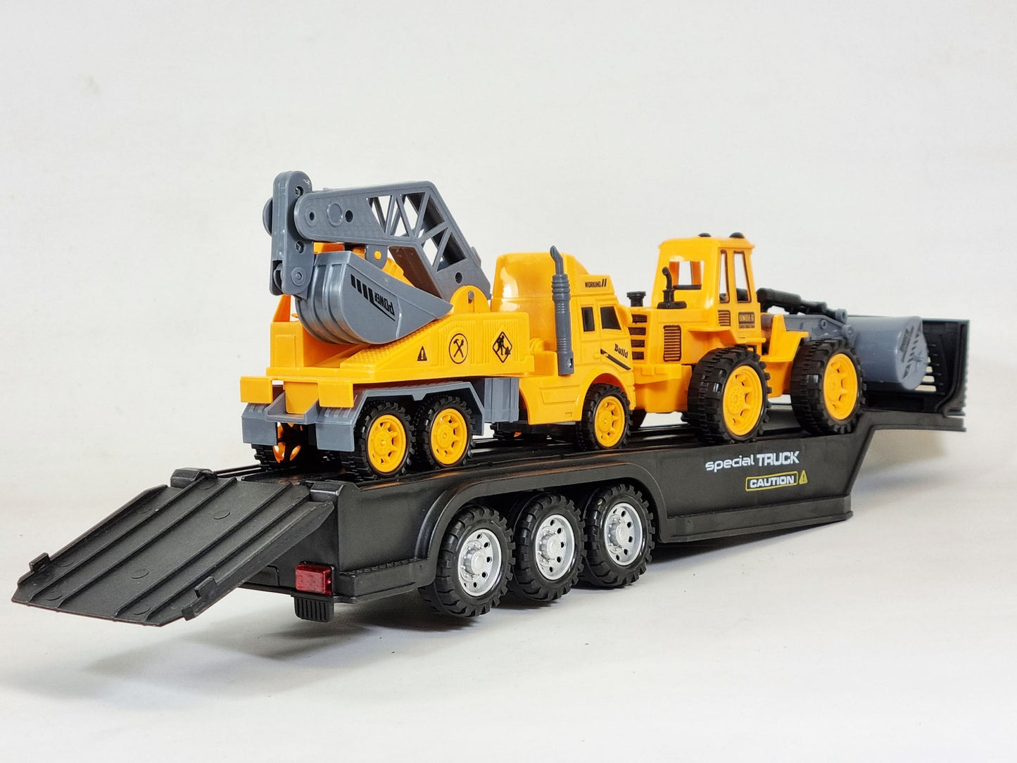 Remote Control Kids RC Lorry Truck Wagon And Trailer With Action Figures Building Site Mode Toy Set Digger Crane