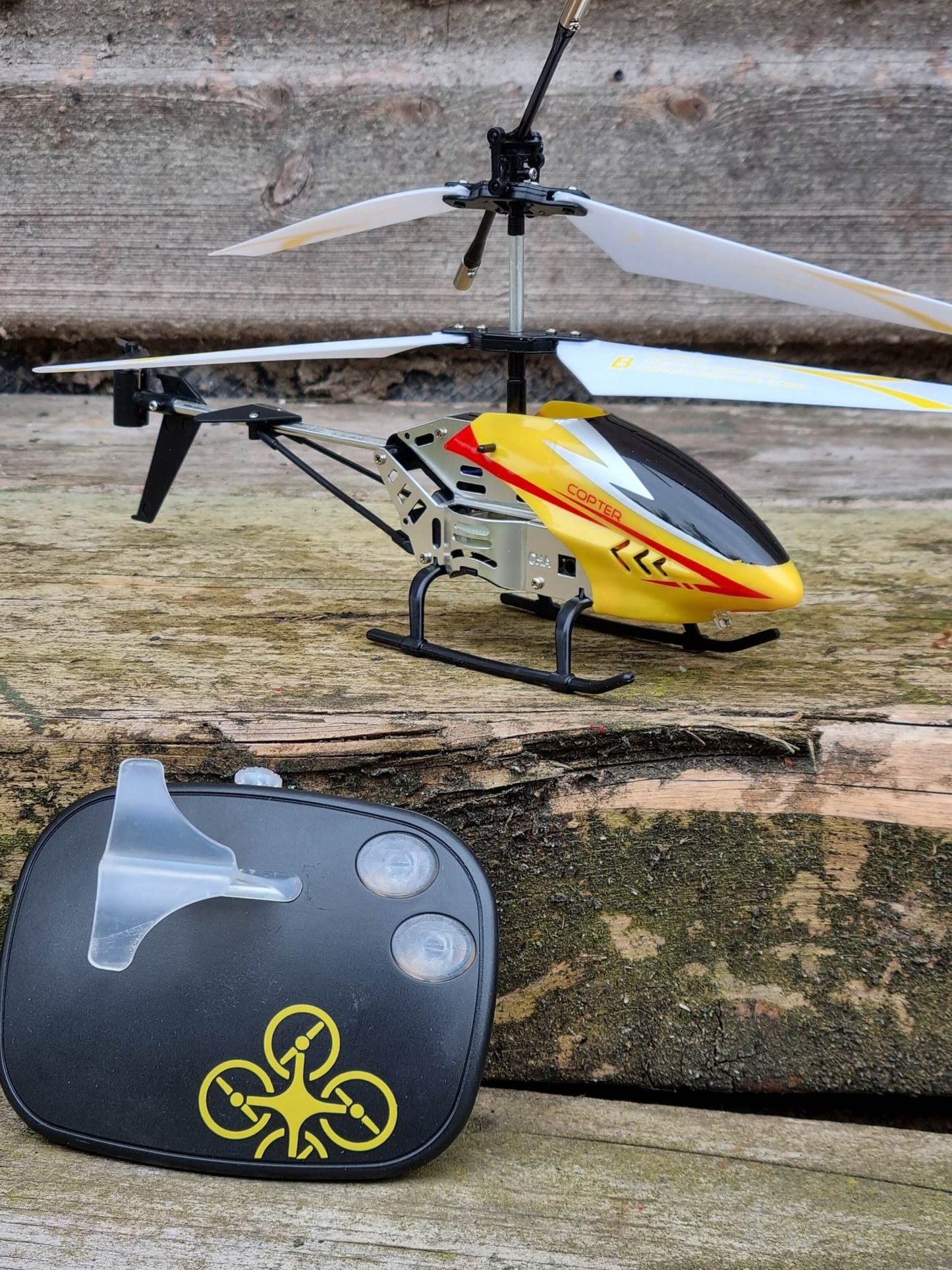 RC Gyro Helicopter Drone Magic Gesture Control Radio UFO Model Kids Easy Fly Indoor Metal Helicopter Toy