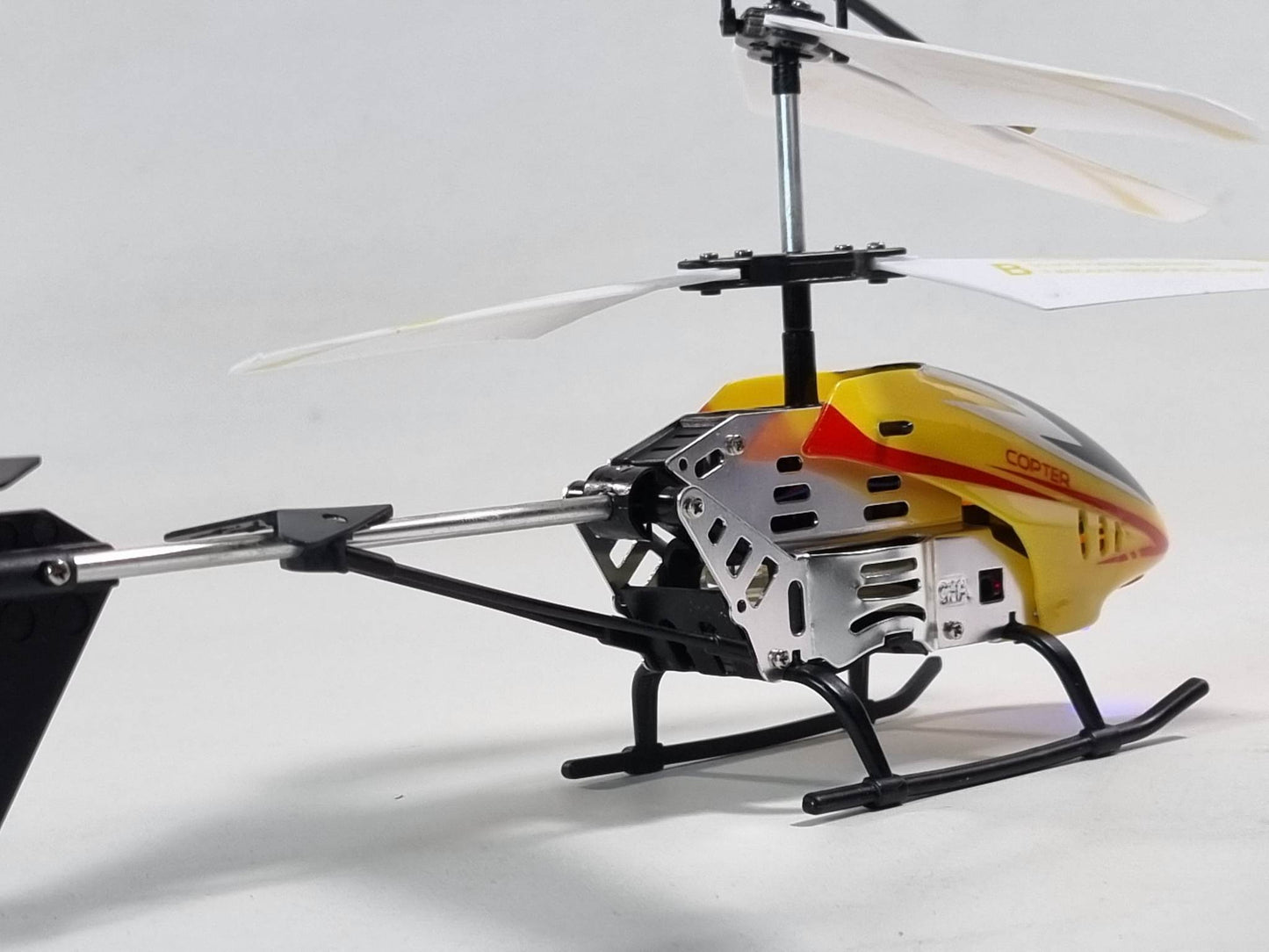 RC Gyro Helicopter Drone Magic Gesture Control Radio UFO Model Kids Easy Fly Indoor Metal Helicopter Toy