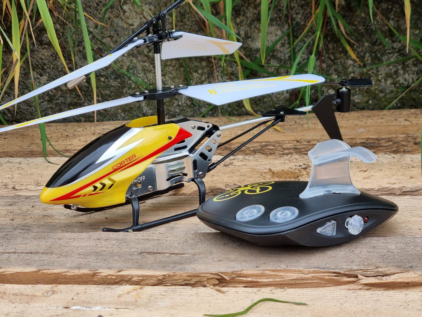 RC Gyro Helicopter Drone Magic Gesture Control Radio UFO Model Kids Easy Fly Indoor Metal Helicopter Toy