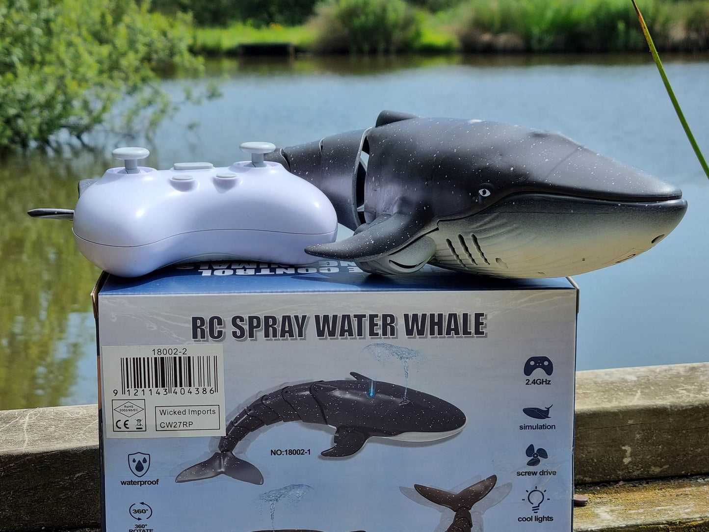 RC Model Bath Time Kids WATER SPRAY swimming model whale shark toy