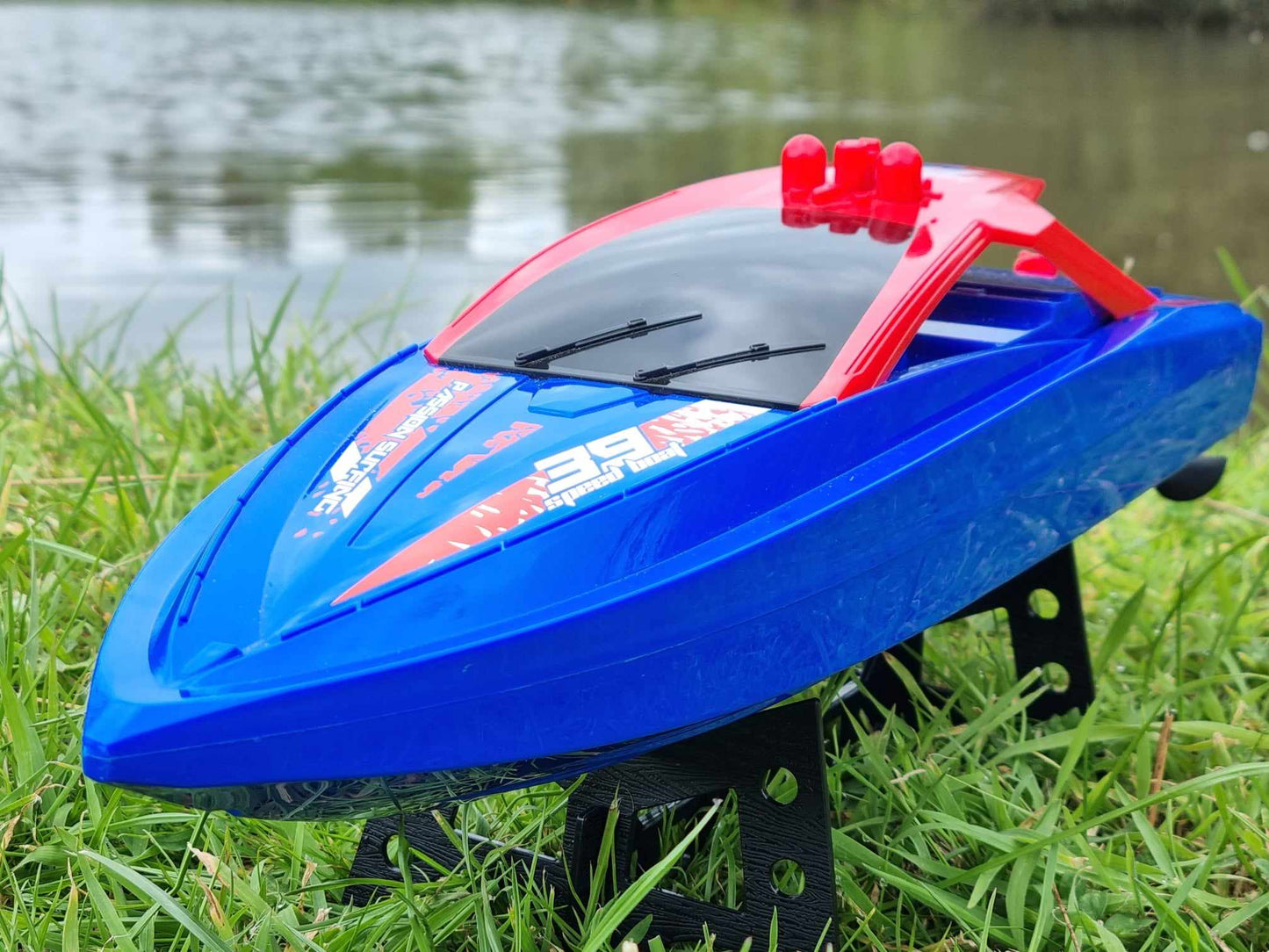 RC Racing Speedboat Rabing H100 H109 Twin Motor 2.4ghz Atlantic Yacht R/C Race Boat 35KMH Battery power