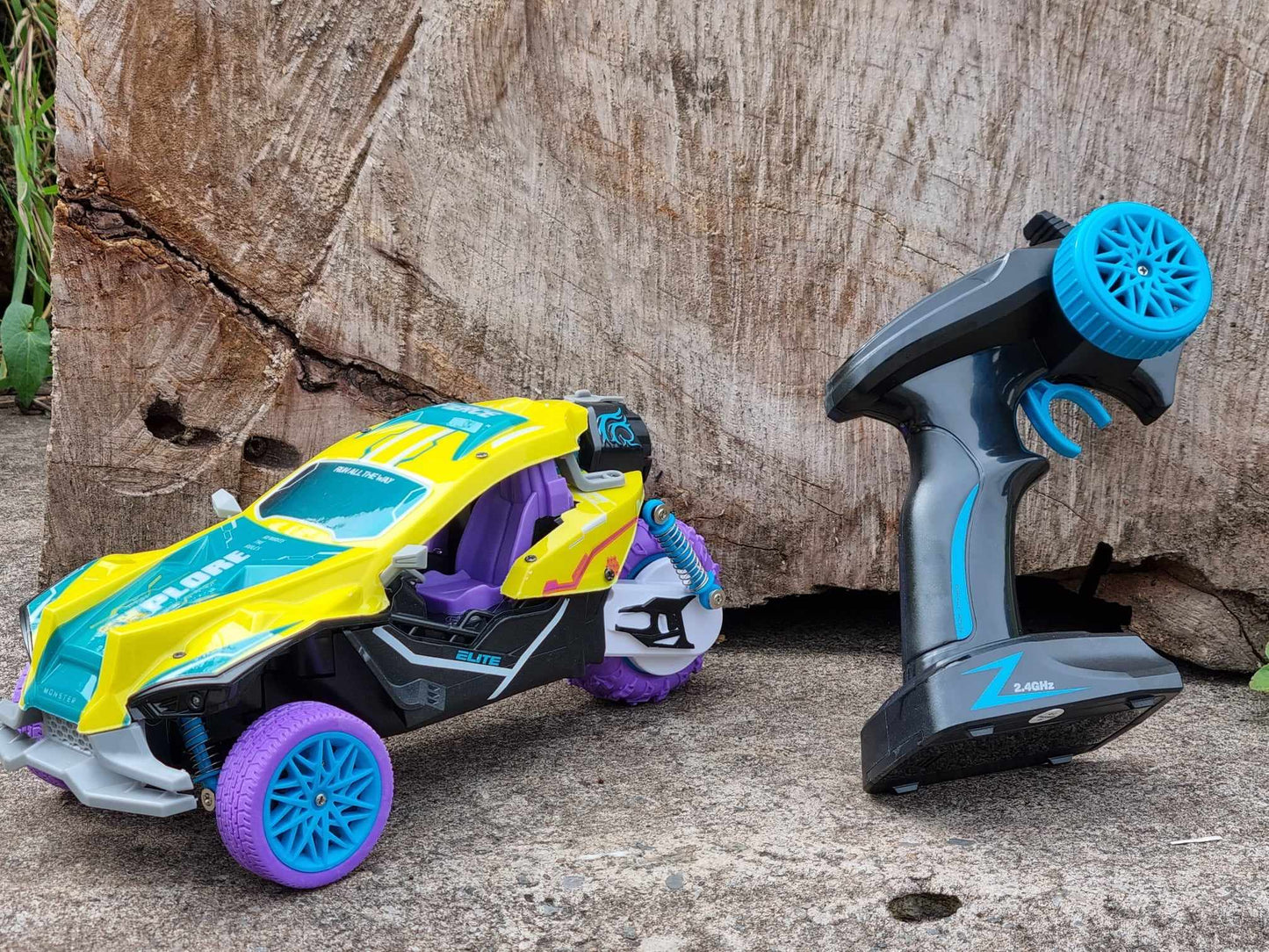 RC Buggy Off Road Trike RC Car Rock Climbing Radio Control LED Lights REAL SMOKE Motorbike Toy Rubber Wheels