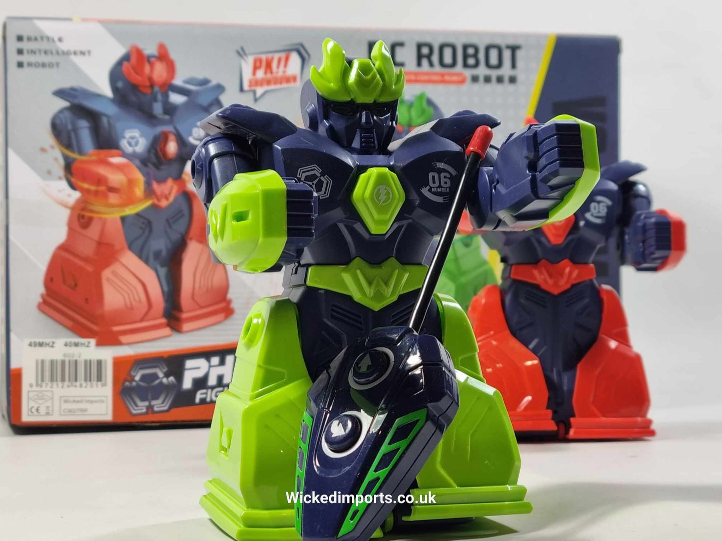 Remote Control Christmas Dinner BATTLE ROBOT Fighting Boxing Match PAIR ROBOT WARS