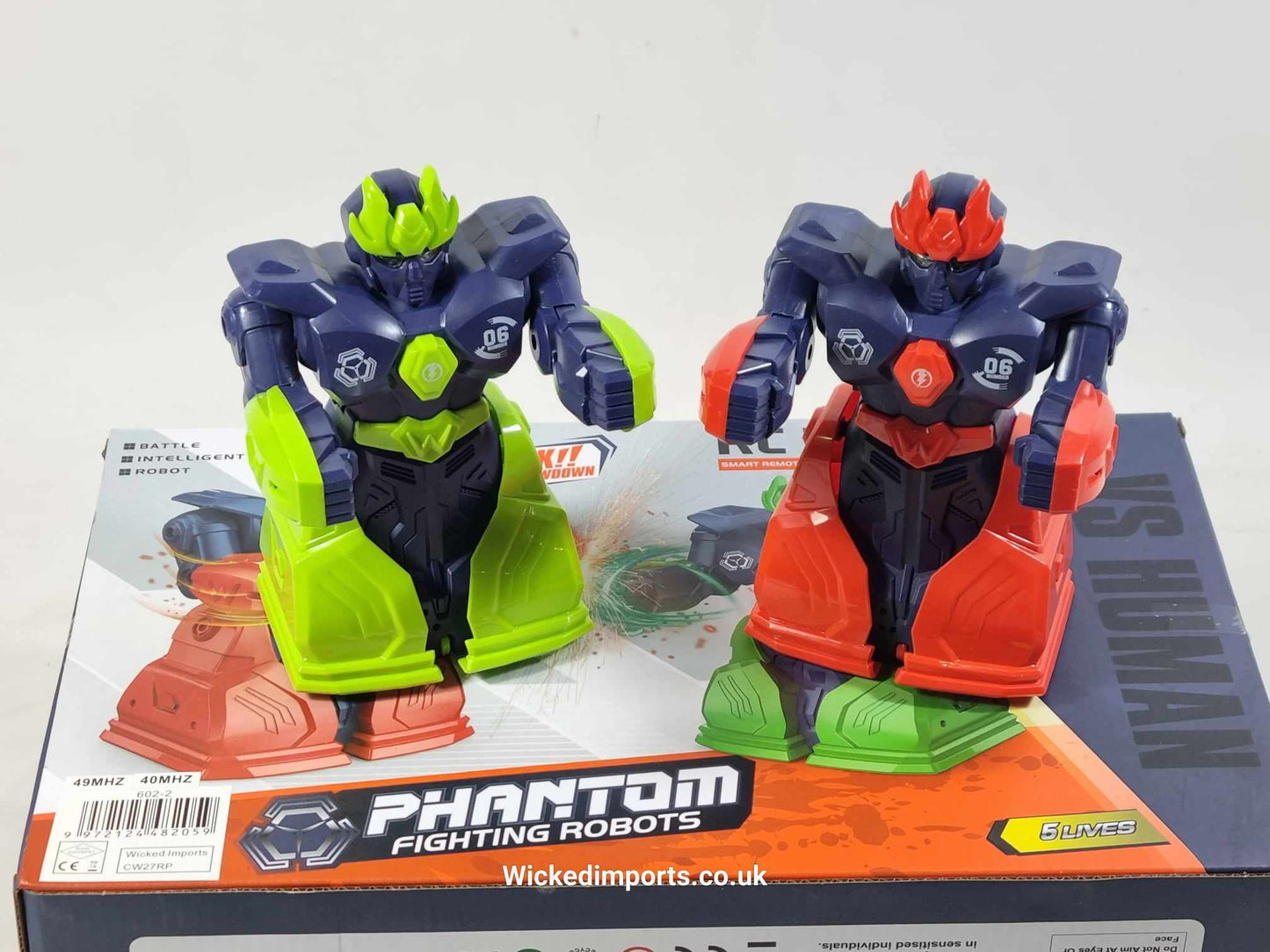 Remote Control Christmas Dinner BATTLE ROBOT Fighting Boxing Match PAIR ROBOT WARS