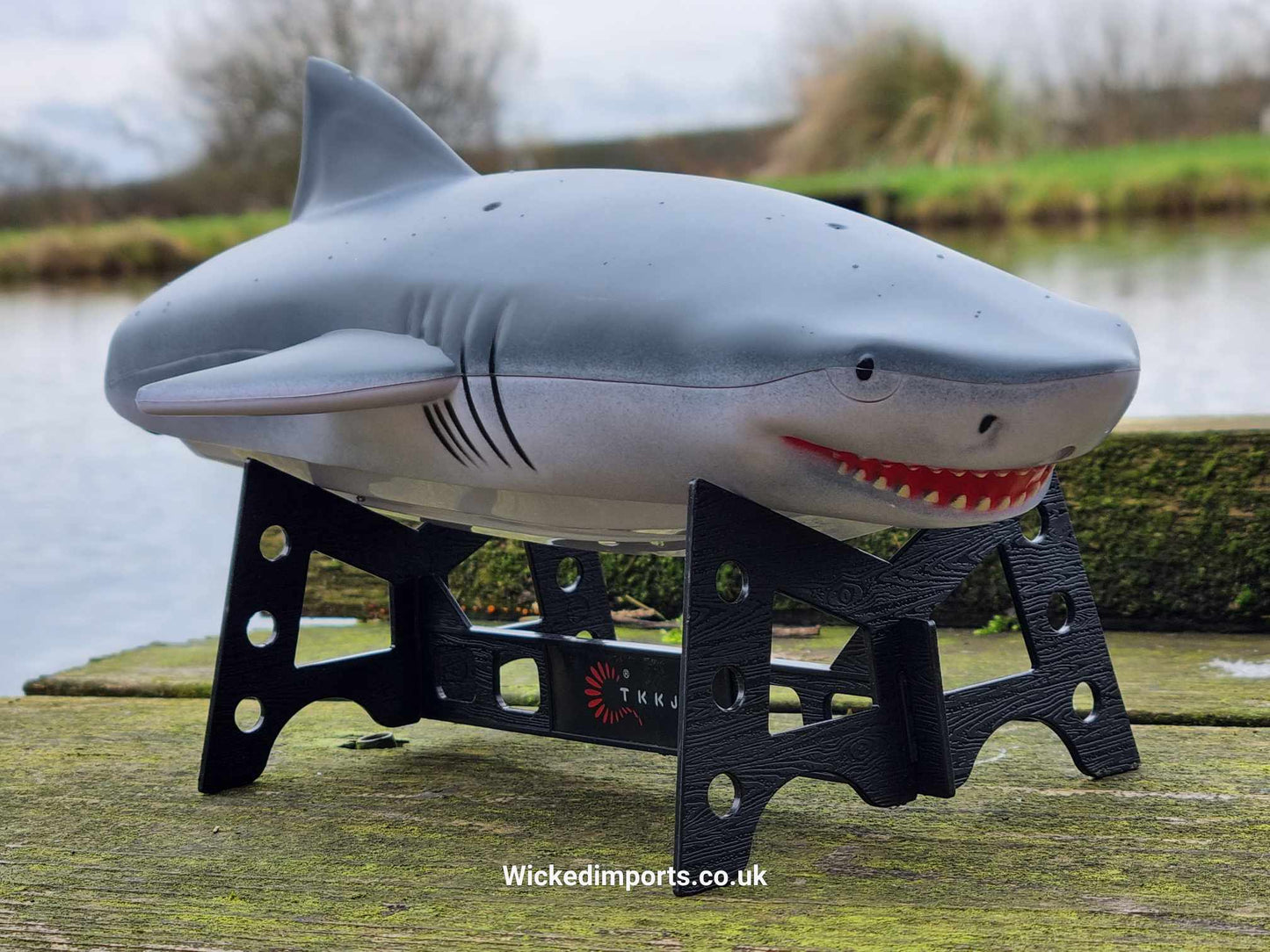 Remote Control Boat Shark RC Shark Boat Toy 2 in 1, 2.4GHz RC Electric Boat, Kids Electric Shark Toy for Pools and Lakes, Summer Toy Gift for Pool Lake Pond