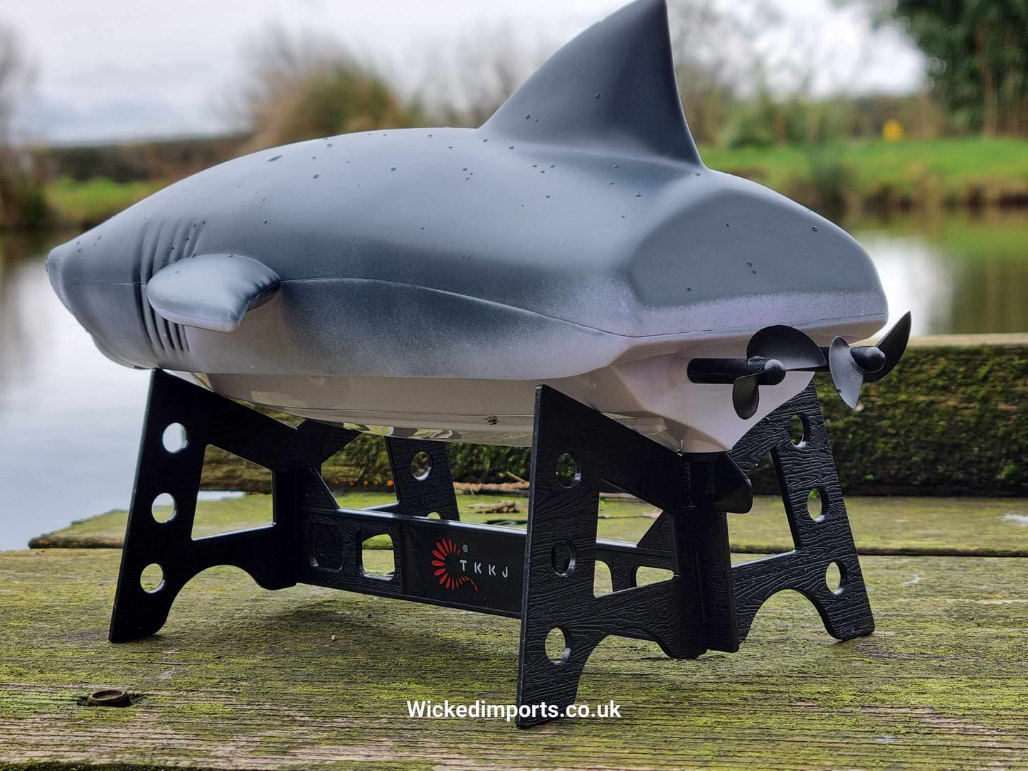 Remote Control Boat Shark RC Shark Boat Toy 2 in 1, 2.4GHz RC Electric Boat, Kids Electric Shark Toy for Pools and Lakes, Summer Toy Gift for Pool Lake Pond