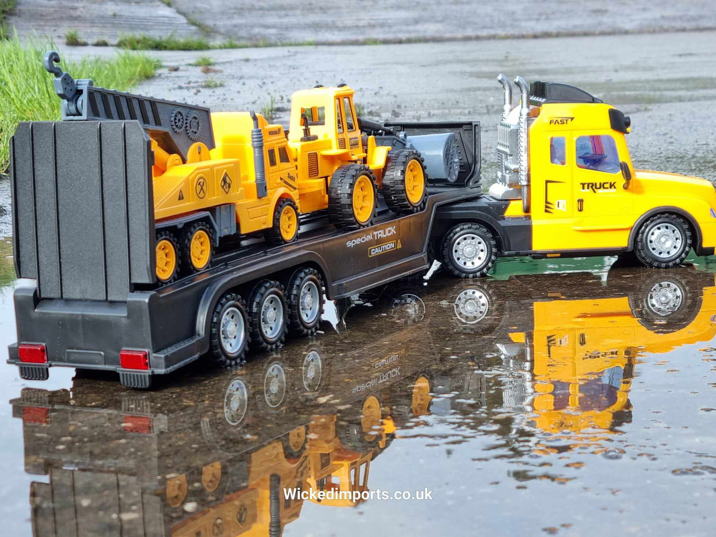 Remote Control Kids RC Lorry Truck Wagon And Trailer With Action Figures Building Site Mode Toy Set Digger Crane