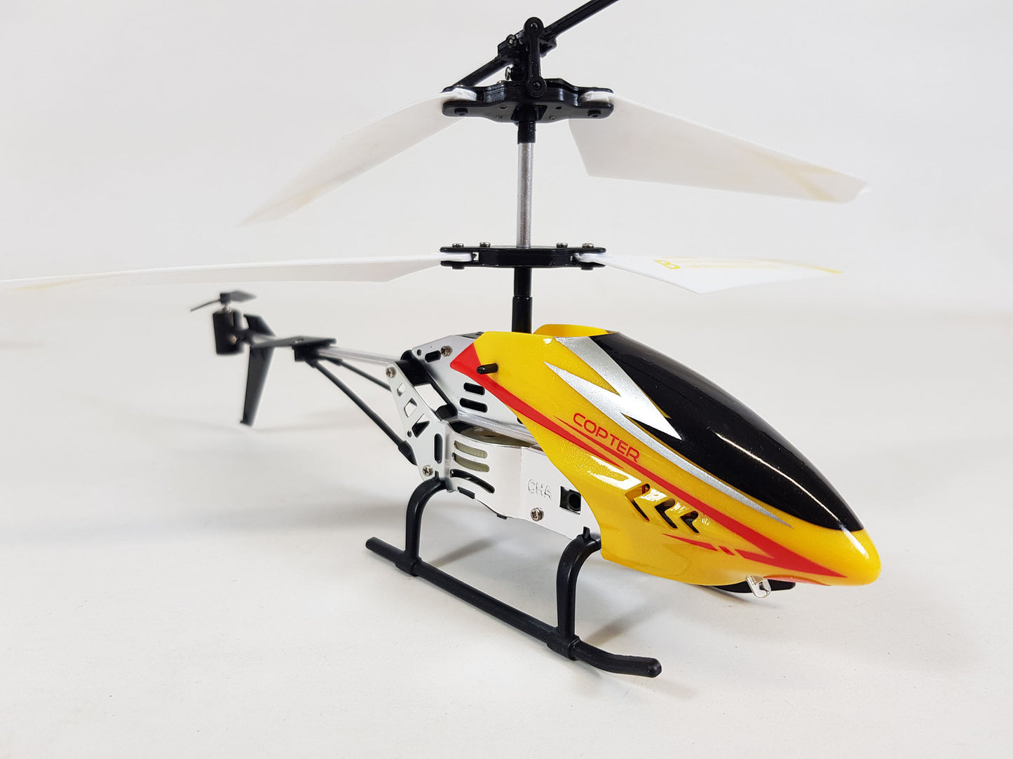 RC Gyro Helicopter Drone Magic Gesture Control Radio UFO Model Kids Easy Fly Indoor Metal Helicopter Toy