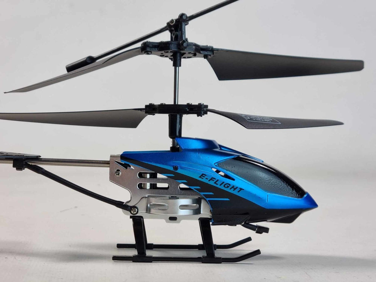 QY66-D06 RC helicopter side view