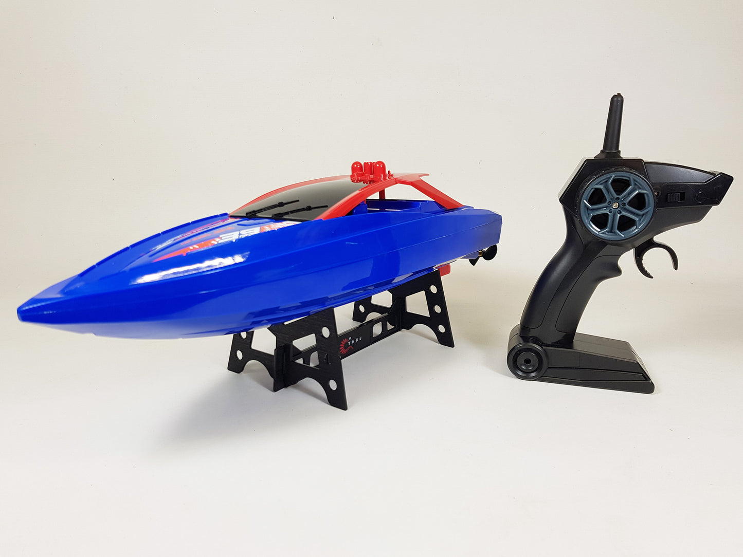 RC Racing Speedboat Rabing H100 H109 Twin Motor 2.4ghz Atlantic Yacht R/C Race Boat 35KMH Battery power