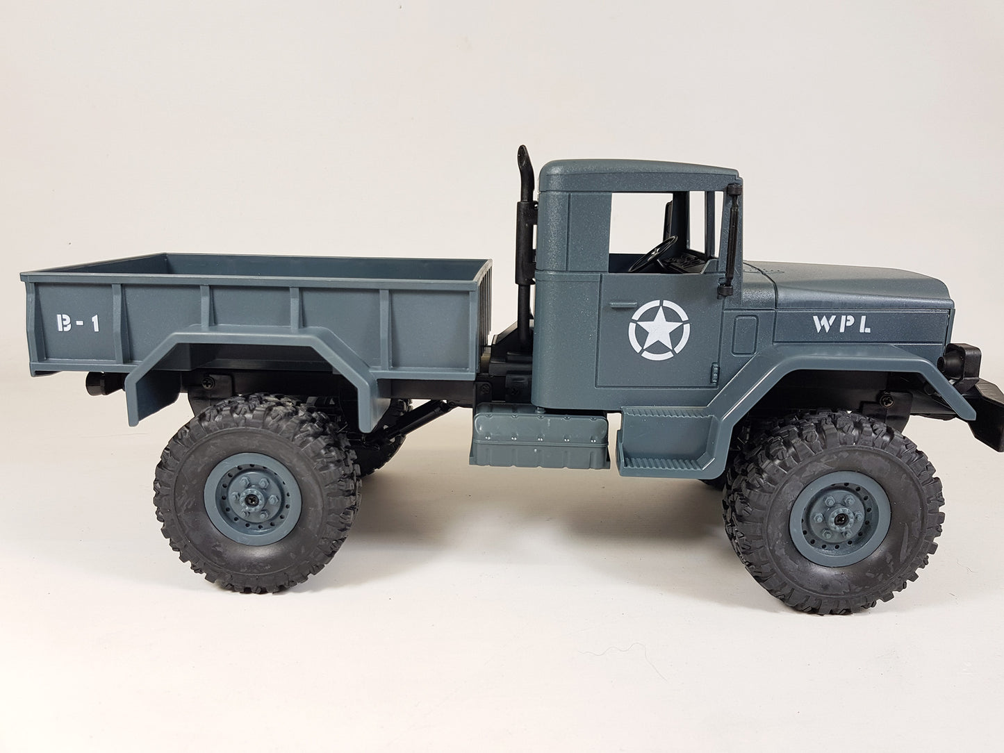 WPL Heng Long 4x4 Radio Control Military Off Road Rock Climbing Willys Jeep Truck Model 4WD US Army