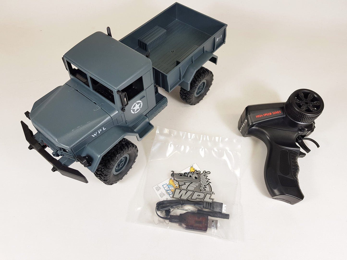 WPL Heng Long 4x4 Radio Control Military Off Road Rock Climbing Willys Jeep Truck Model 4WD US Army