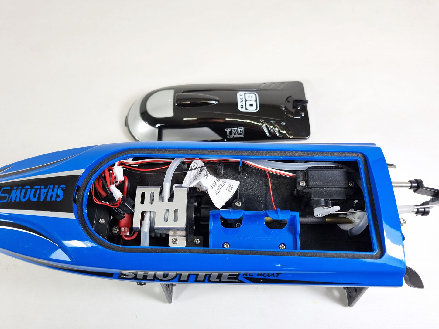 2.4G STORM RC Boat 20mph High Speed Remote Control Racing Ship Water Speed Boat