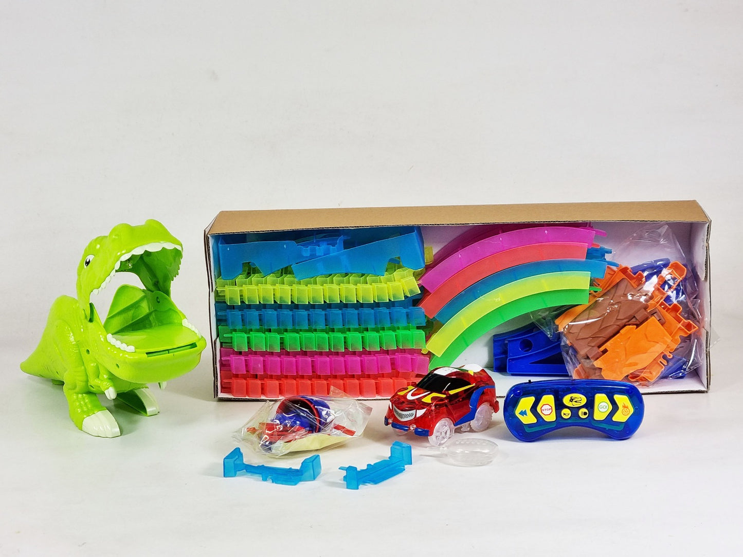 Dinosaur RC Train Track Slot Car Loop Build Your Own Light Up SMOKING 143 Part Set