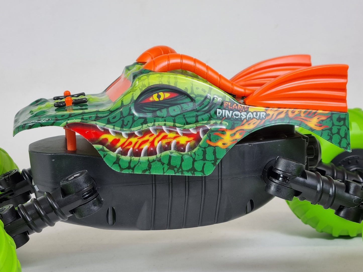 RC Monster Truck - Transformer Dinosaur 4WD 2.4G Rock Crawling Pond Swimmer Mega Buggy