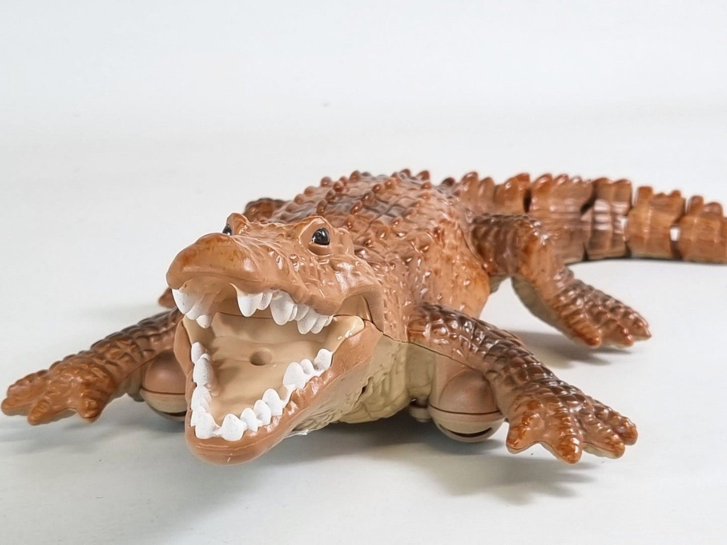 Remote Control RC Discovery Toy RC Crocodile Monster Kids Radio Control Monster Jurassic Park Bait Boat Prank Swimming alligator