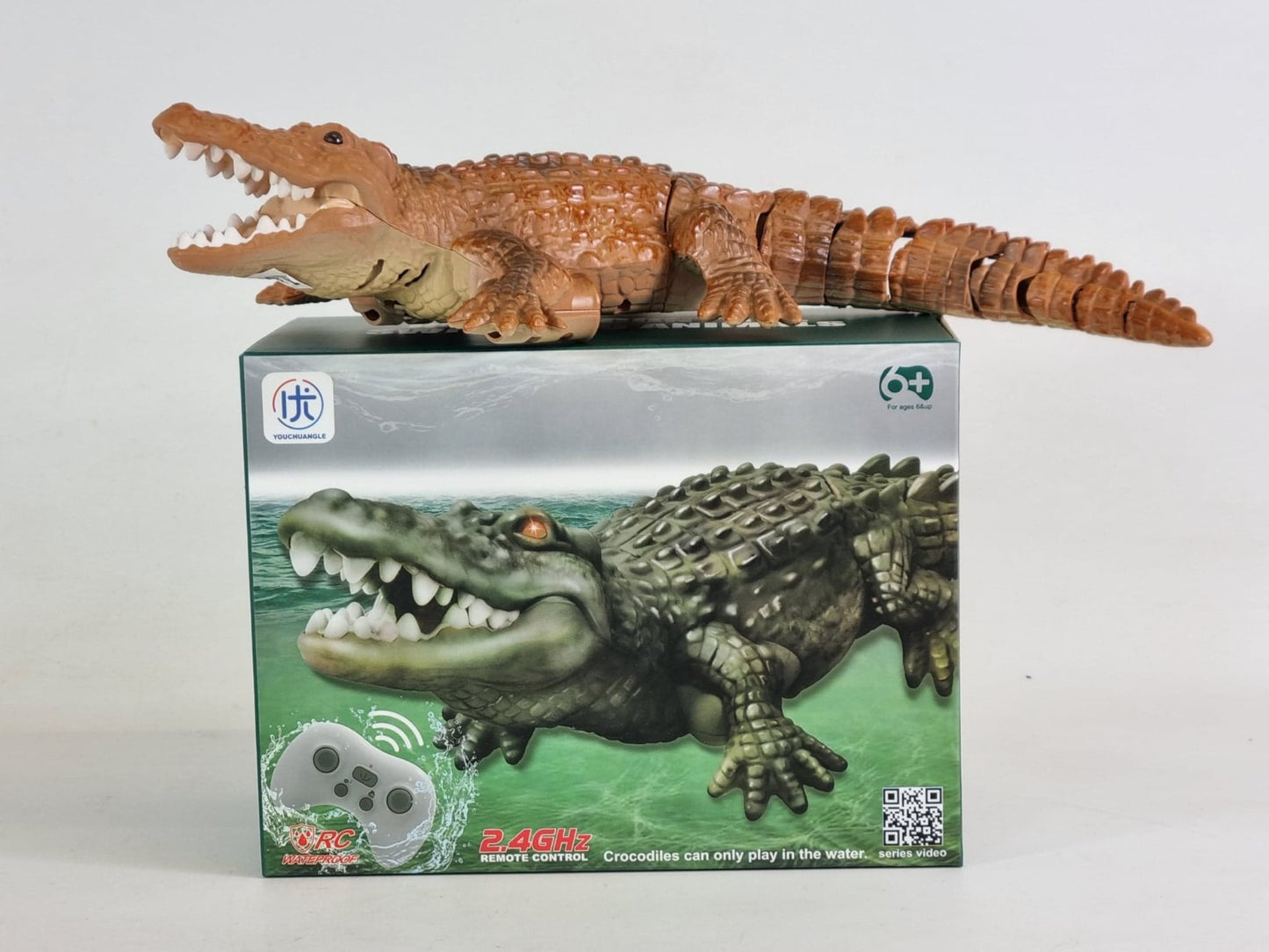 Remote Control RC Discovery Toy RC Crocodile Monster Kids Radio Control Monster Jurassic Park Bait Boat Prank Swimming alligator