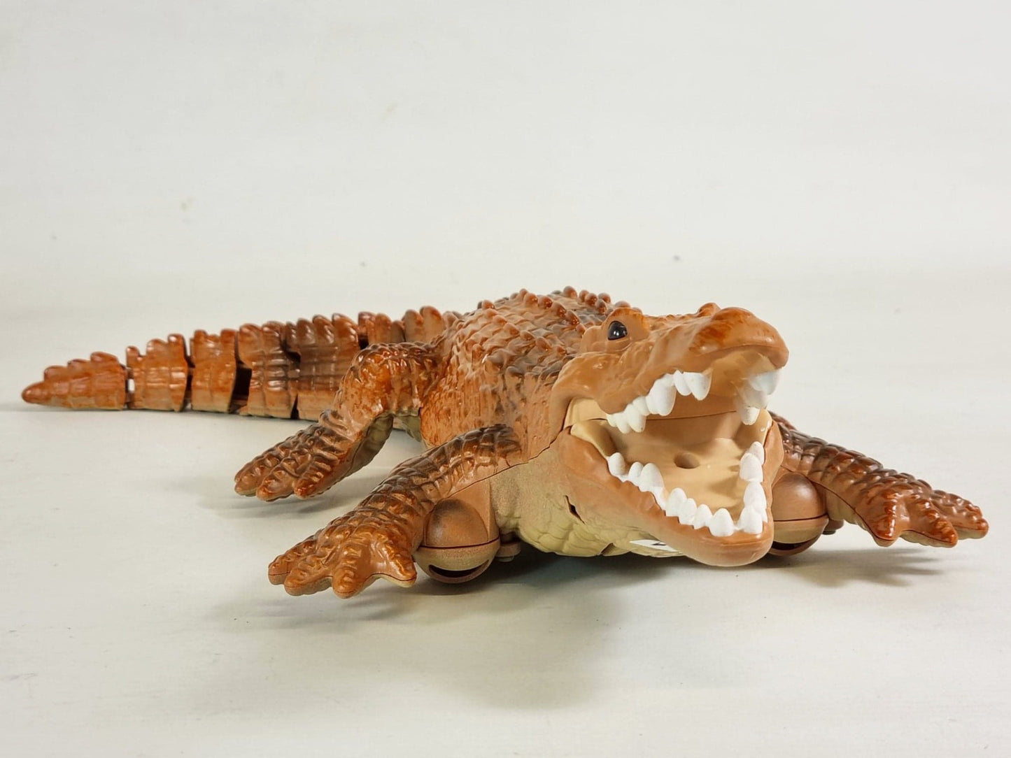 Remote Control RC Discovery Toy RC Crocodile Monster Kids Radio Control Monster Jurassic Park Bait Boat Prank Swimming alligator